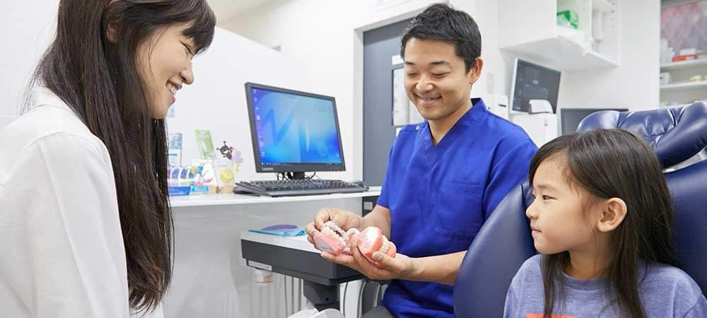 矯正中に歯が揺れる？知っておきたい3つのポイント